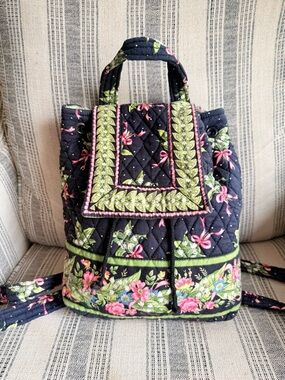 VINTAGE Vera Bradley “New Hope” Mimi Drawstring Backpack